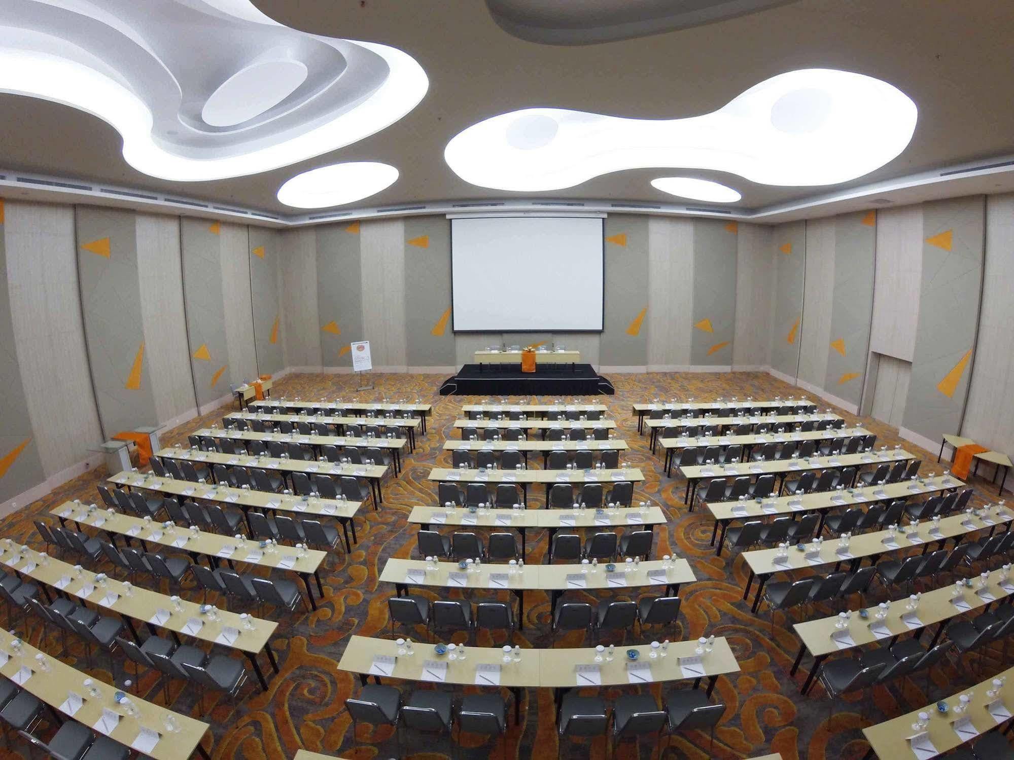 Hotel Harris Hotel&conventions Ciumbuleuit - 4*