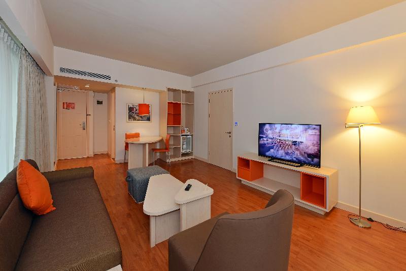 Hotel Harris Hotel&conventions Ciumbuleuit - Bandung